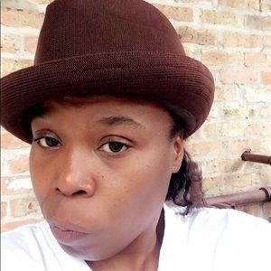 Meet your Posher, Constance